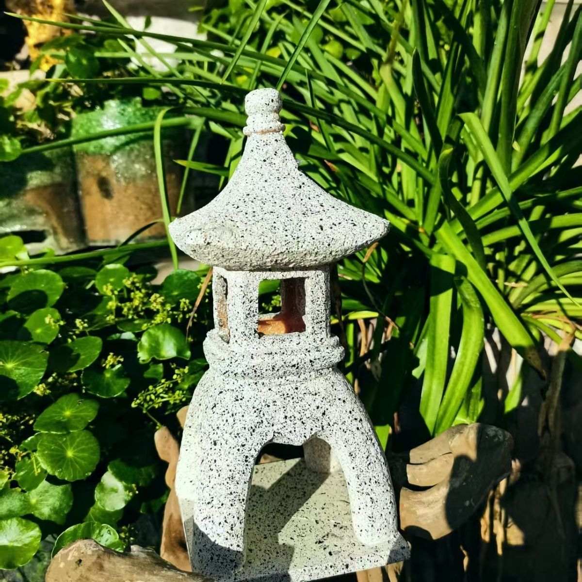 파고다 태양광 정원등 동양식 랜턴 야외 석재 일본식 램 - Outdoor Zen Lighting 리뷰 및 가격